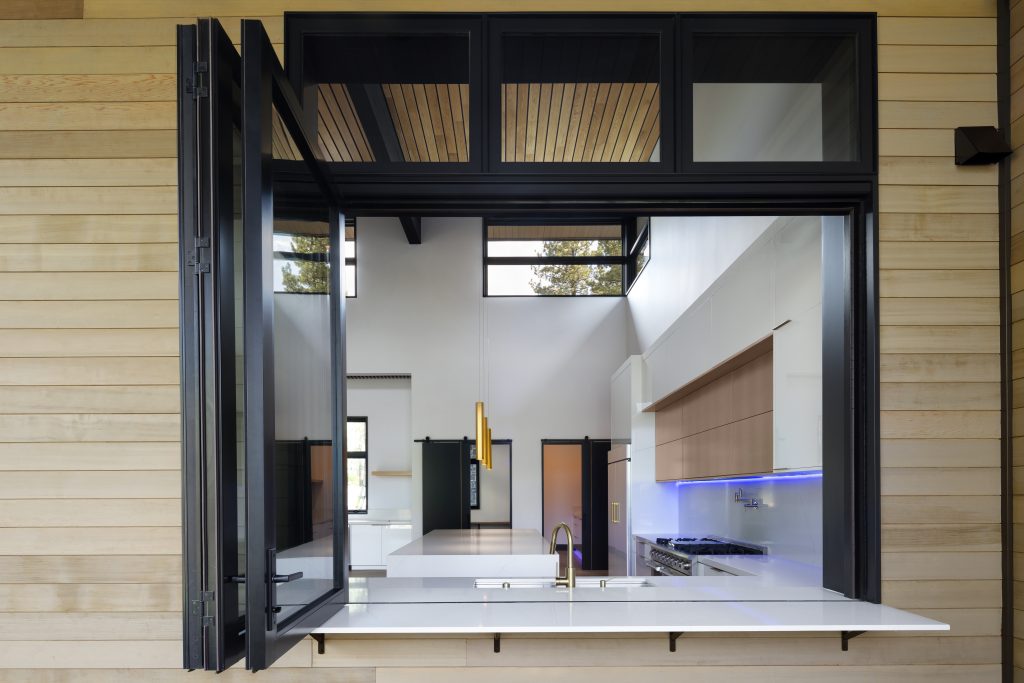 Luxury Mountain Home in Truckee’s Gray’s Crossing