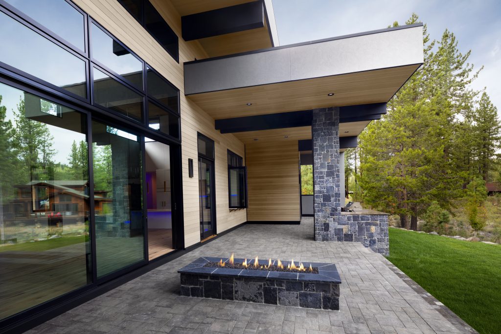 Luxury Mountain Home in Truckee’s Gray’s Crossing