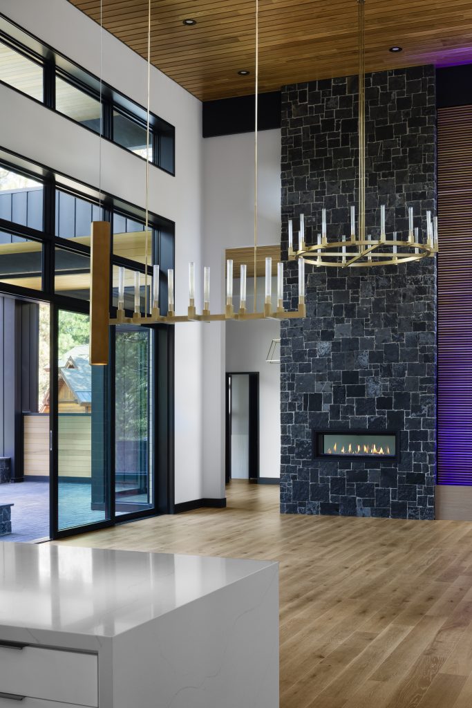 Luxury Mountain Home in Truckee’s Gray’s Crossing