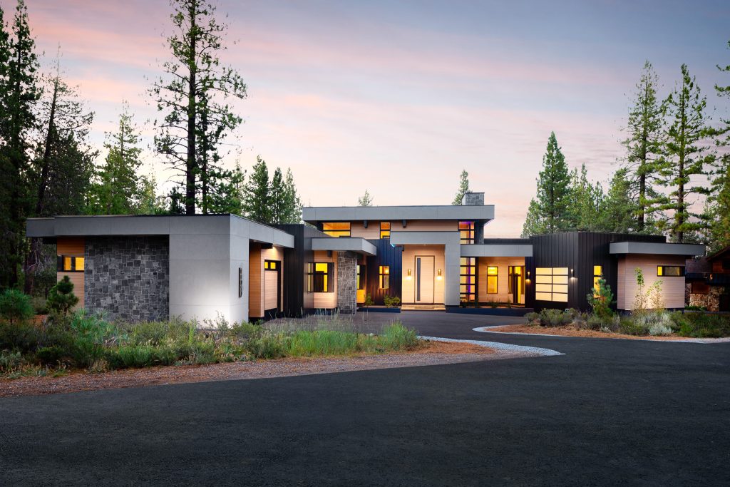 Luxury Mountain Home in Truckee’s Gray’s Crossing
